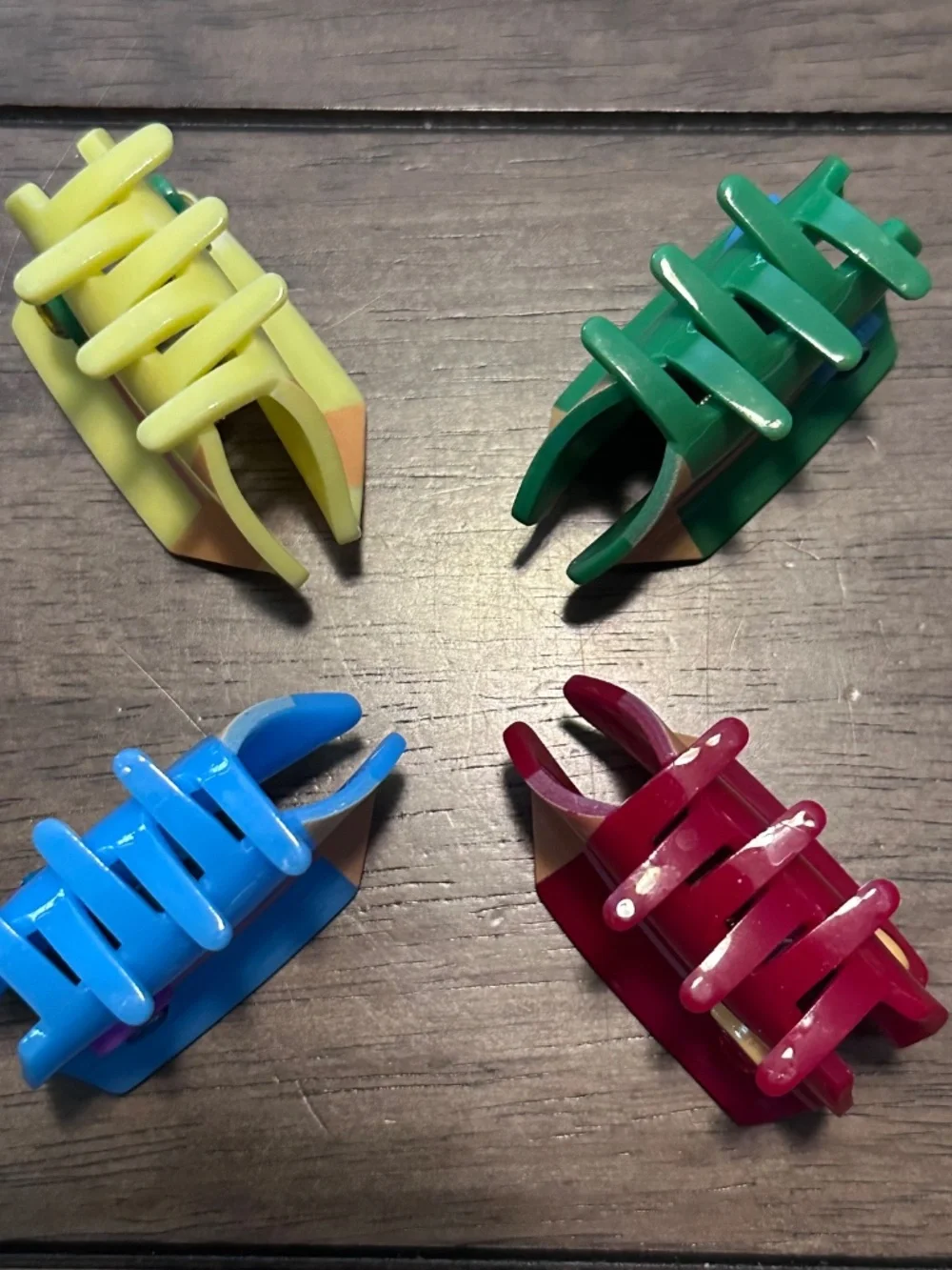 NEW Piper K Set of 4 Large Colored Pencils Hair Clips Red, Blue, Green, Yellow